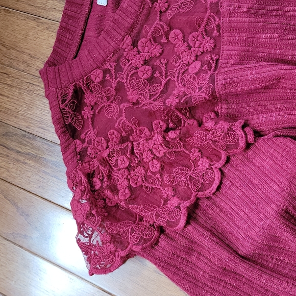 Maurices Sweater w Lace Detail - Picture 4 of 5
